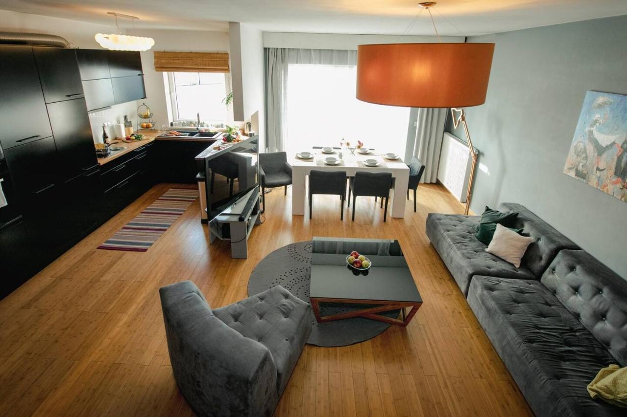 Dwupoziomowy, Rodzinny Apartament. Ochrona, Garaz. Warsaw Exterior photo